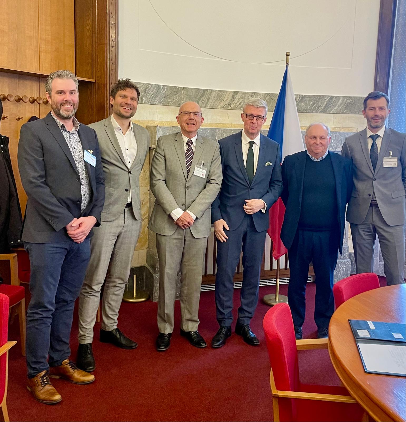 Šilhavý jednání s ministrem ČR